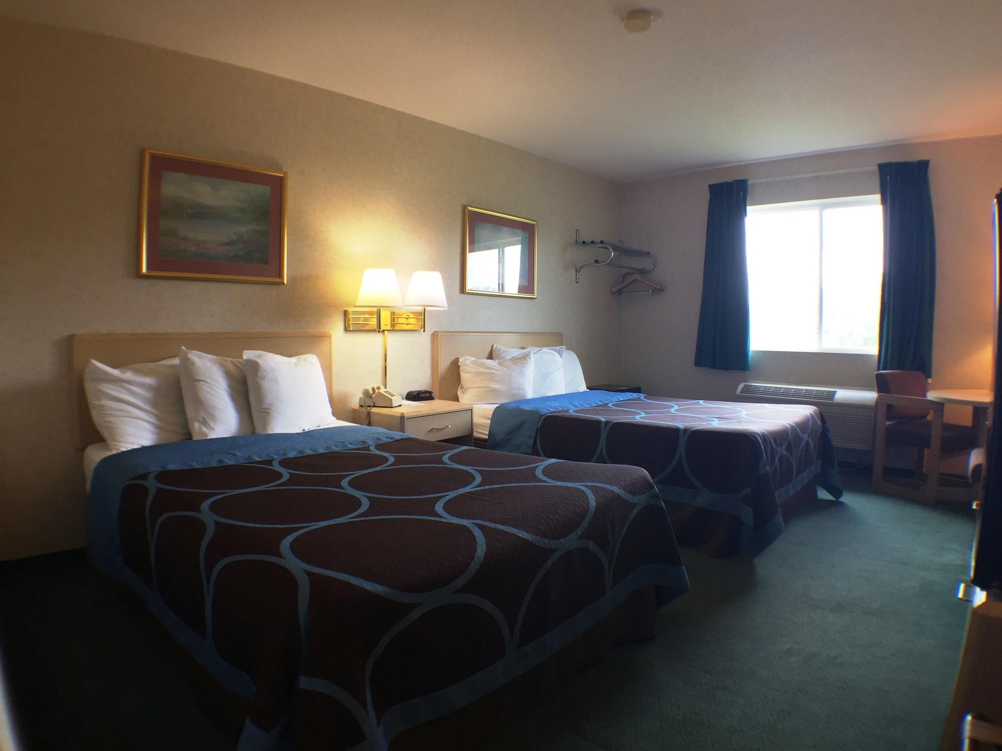 ซูเปอร์ 8 บาย วินด์แฮม แคนันไดกัว Hotel คานานไดกัว ภายนอก รูปภาพ
