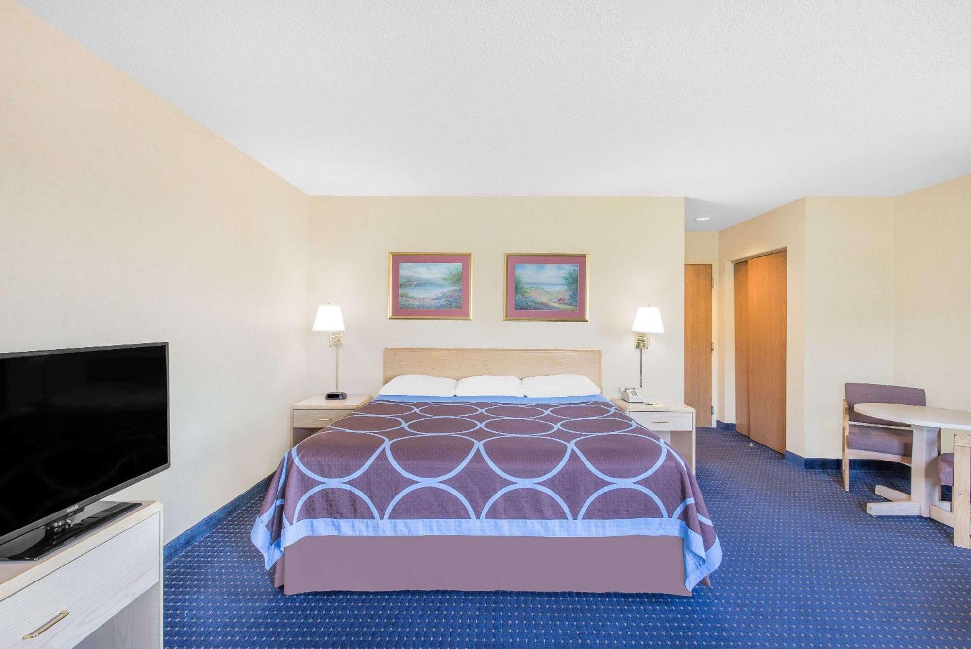 ซูเปอร์ 8 บาย วินด์แฮม แคนันไดกัว Hotel คานานไดกัว ภายนอก รูปภาพ